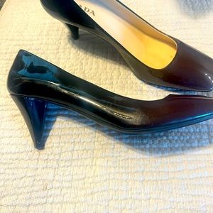 Prada shoes used , excellent condition ombré from brown to black